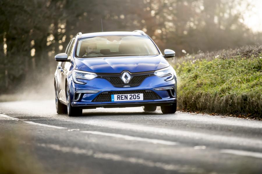  Renault Megane Estate GT 2016 года  (UK) (фото 19 из 30)